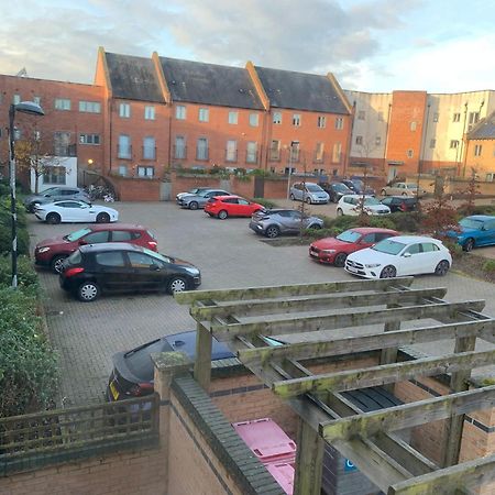 Luxury 2 Bedroom Northampton Townhouse With Balcony Zewnętrze zdjęcie