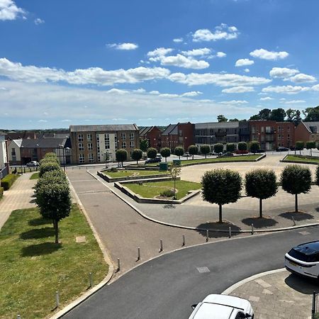 Luxury 2 Bedroom Northampton Townhouse With Balcony Zewnętrze zdjęcie